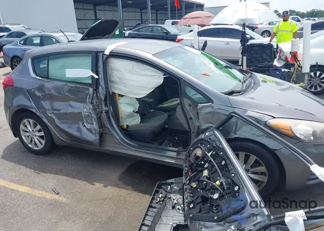 2014 Kia Forte Ex z USA, uszkodzony, nr VIN KNAFX5A88E5232845